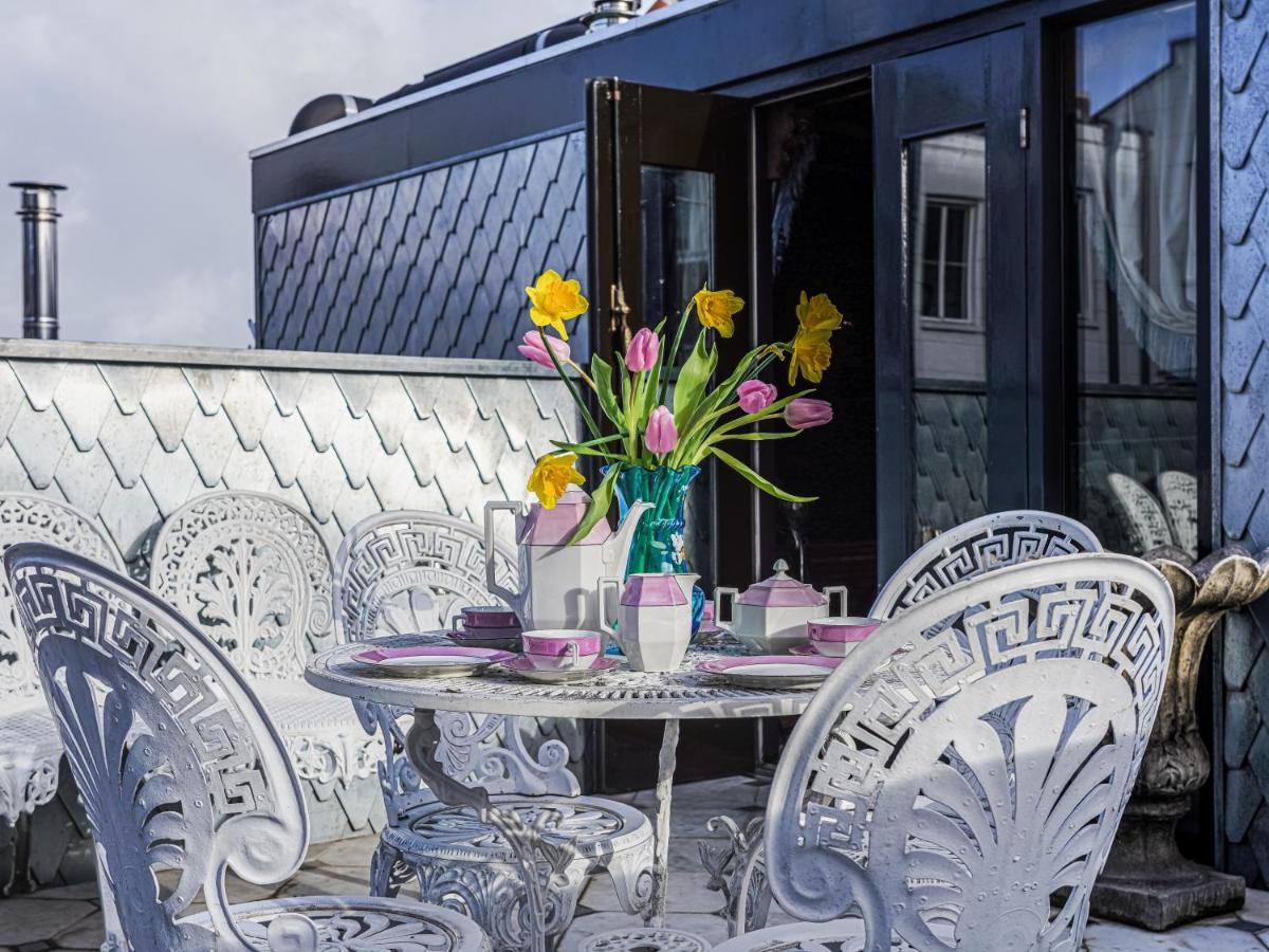 Private And Chique Salon De Franz - With Large Terrace Bed & Breakfast Amsterdam Exterior photo